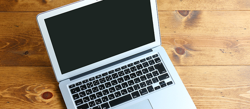 Zoomを利用した対面形式のWEB授業を導入いたしました。